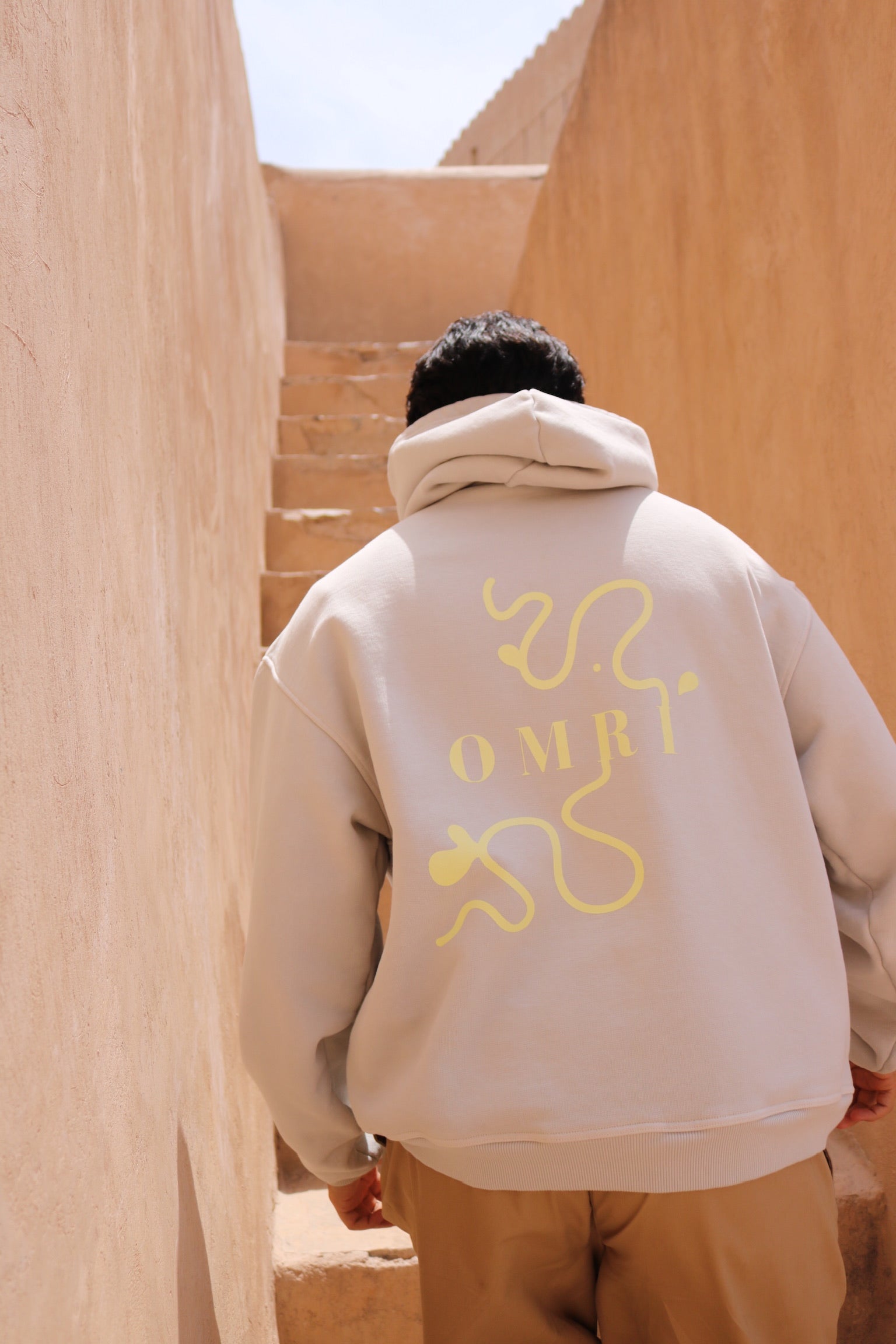 « LE PULL OMRI » Pre-Order