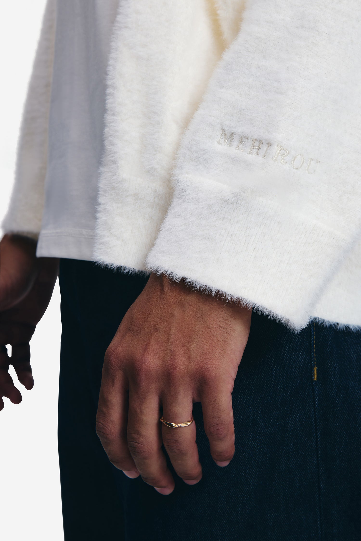 « LE CARDIGAN »
